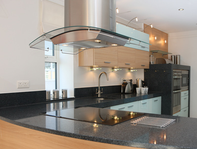 end of tenancy cleaning in E14